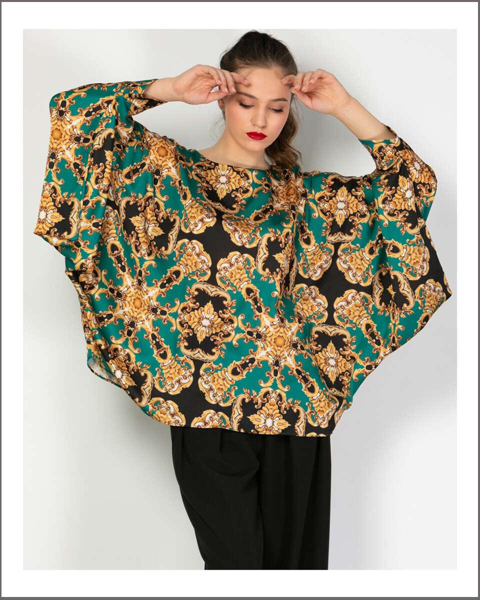 Εμπριμέ μπλούζα με γιαπωνέζικο κόψιμο