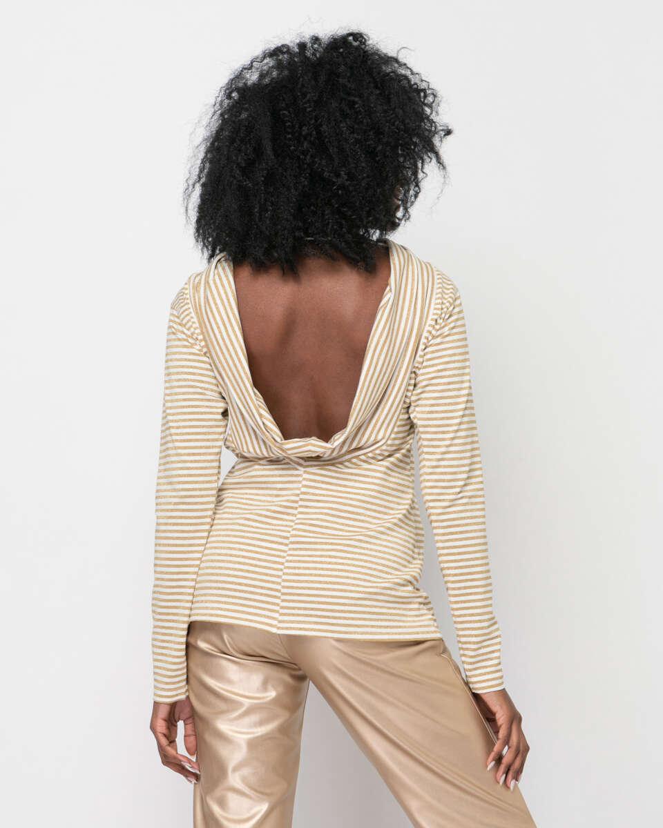 Ελαστικό top με μωβ ρίγα και άνοιγμα στην πλάτη, εμφάνιση από πίσω