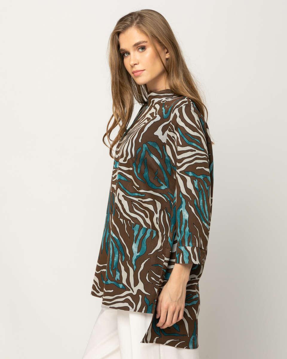 Εμπριμέ μπλούζα στο πλάι