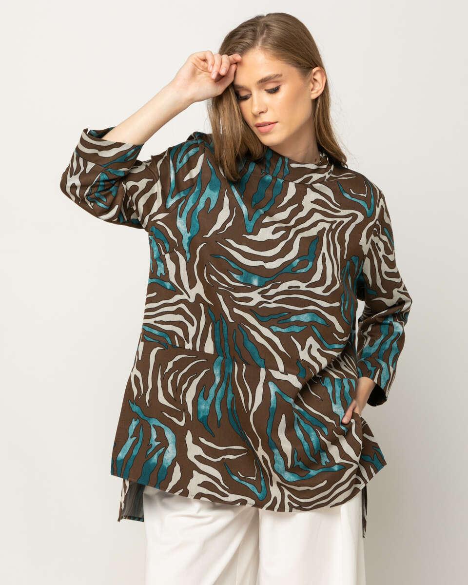 Εμπριμέ μπλούζα