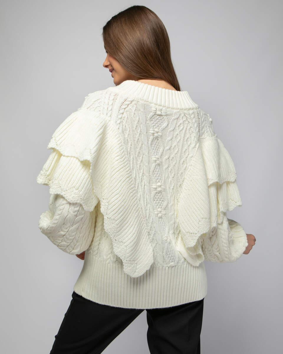 Πλεκτή εκρού ζακέτα με φερμουάρ και fancy βολάν. Εμφάνιση από πίσω