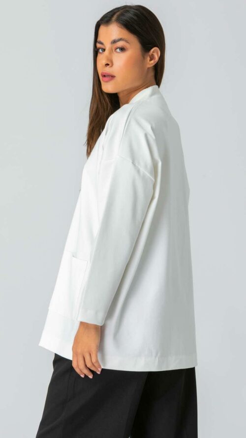 Πουκάμισο με κουμπιά με πολύχρωμα strass και έντονα μανίκια σε εκρού στο πλάι